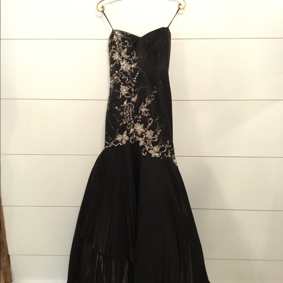 T. Carolyn ball gown - Picture 1 of 4